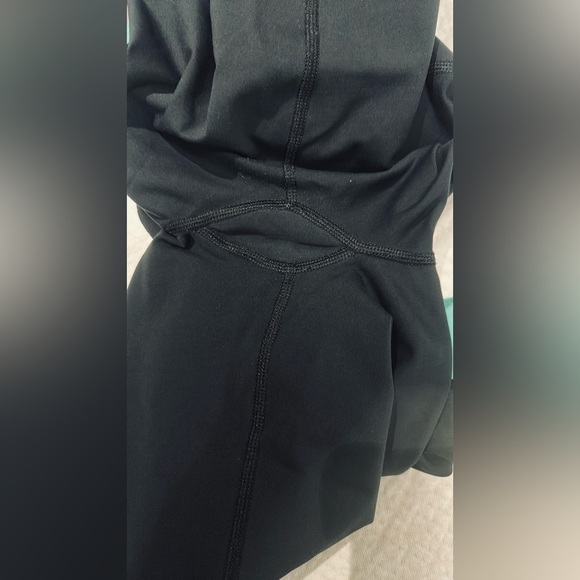 Lululemon Women’s Crop Pants- Size 8 - Picture 9 of 9